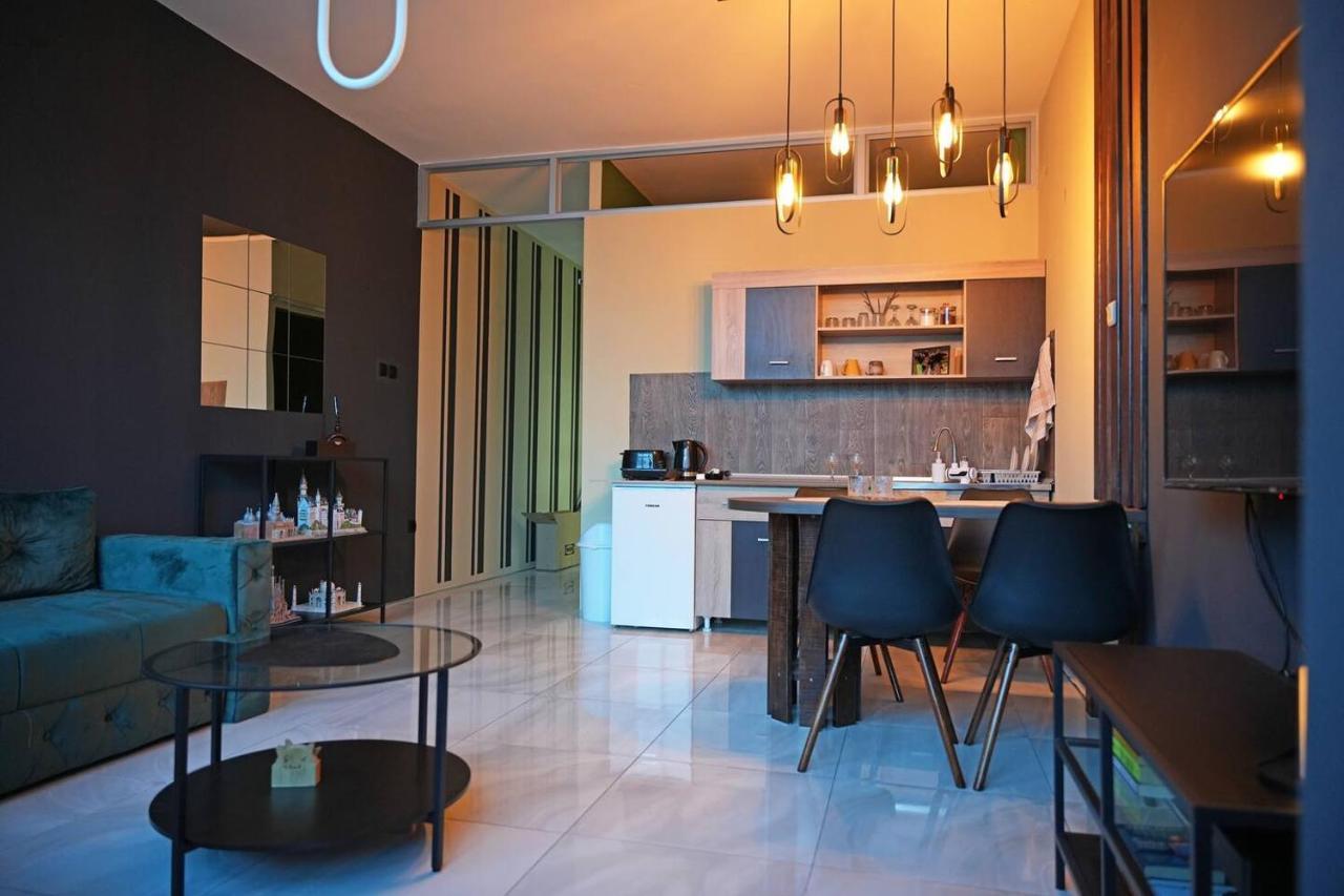 Black Diamond Nis Bagian luar foto