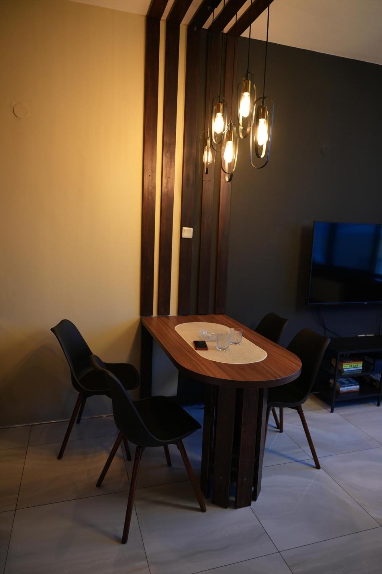 Black Diamond Nis Bagian luar foto